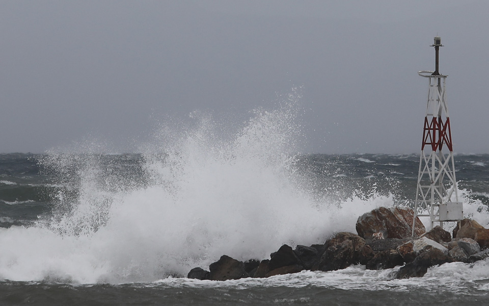συνεχίζονται-τα-προβλήματα-στις-ακτο-2298333