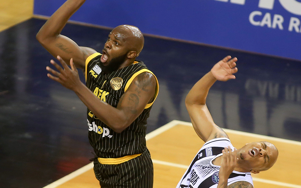 μπάσκετ-μισή-πρόκριση-της-αεκ-επί-του-2303489