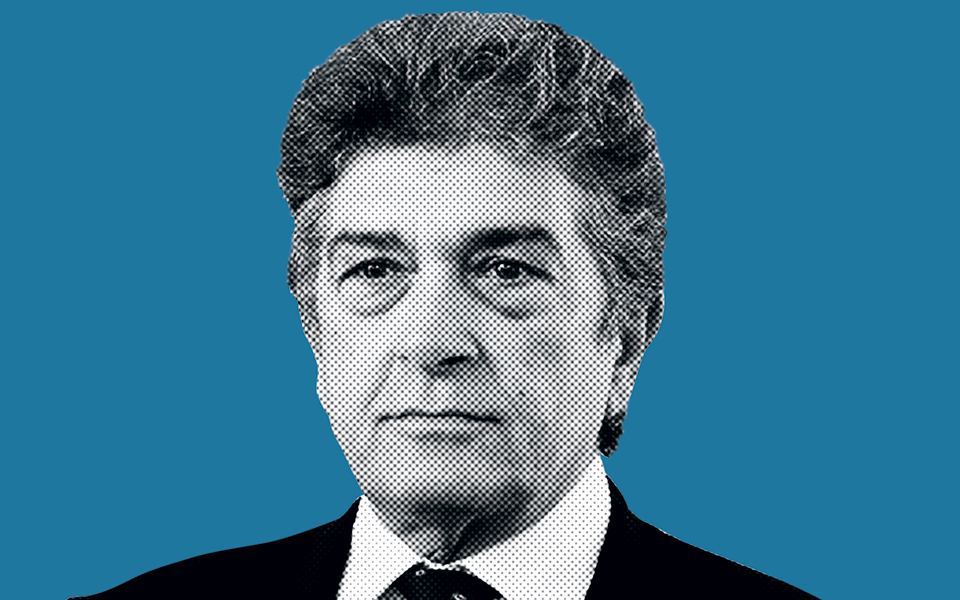 κώστας-βαρώτσος-πατίνα-2304622