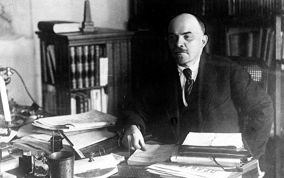 100-χρόνια-η-καθημερινή-ενας-αιώνας-με-2305484