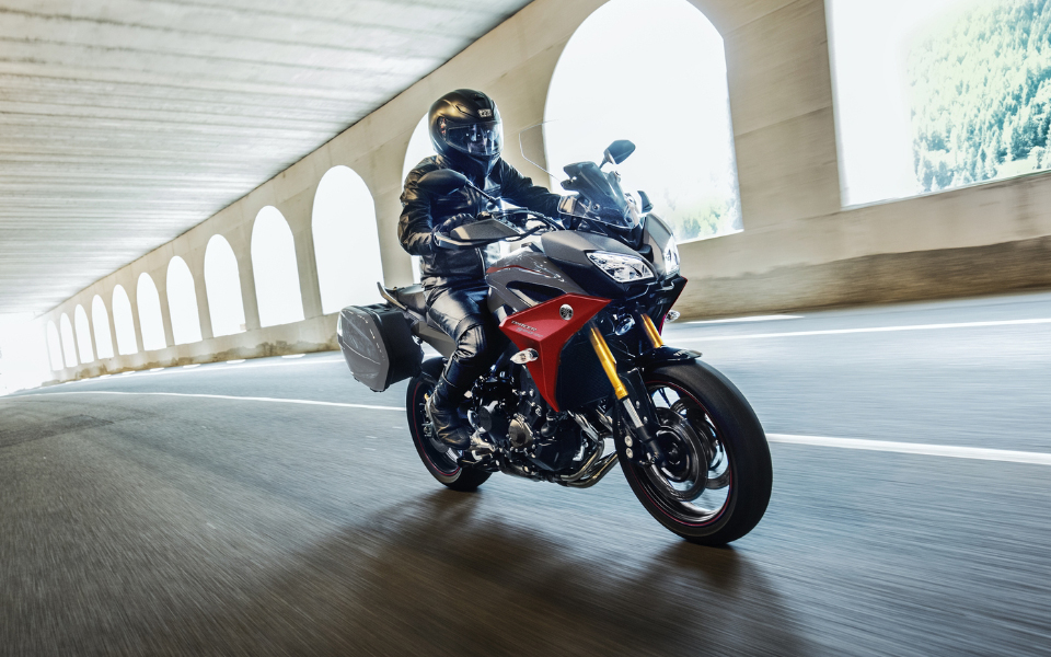 η-yamaha-tracer-900-gt-από-12-990-ευρώ-2304694