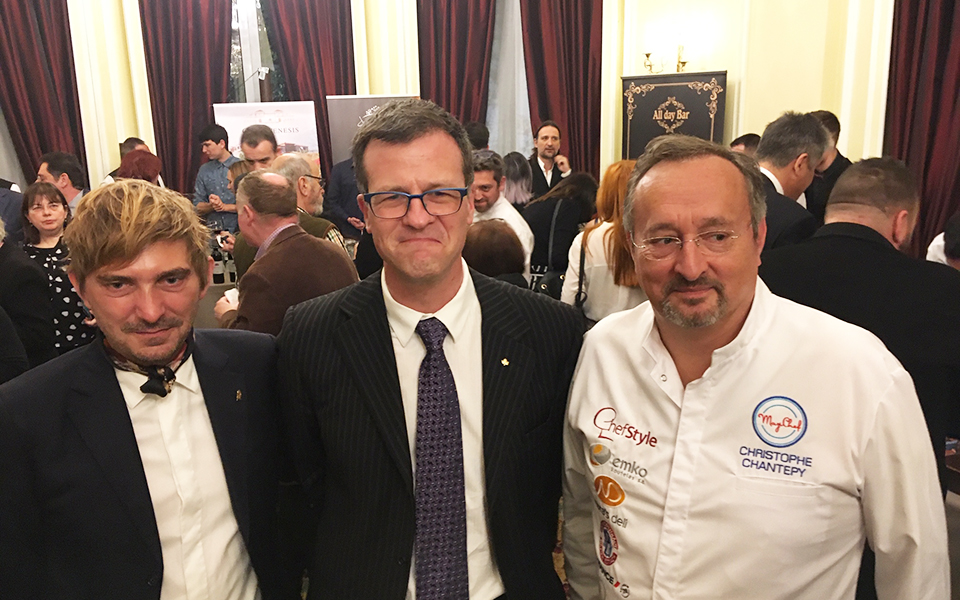 ενα-εκλεράκι-με-ελληνικό-ρυζόγαλο-κέρ-2305842