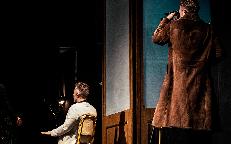 μισάνθρωπε-δεύρο-έξω-2306006