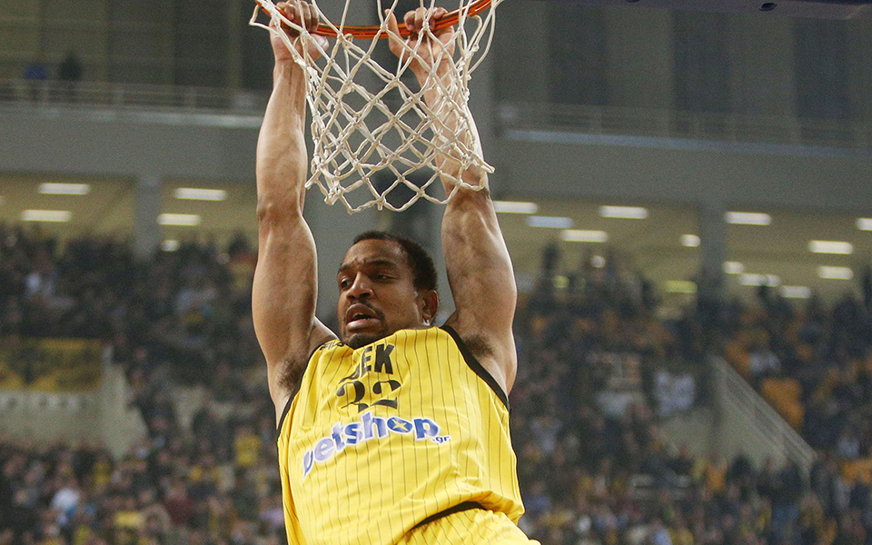 μπάσκετ-τελευταίο-υψηλό-εμπόδιο-για-τ-2306854