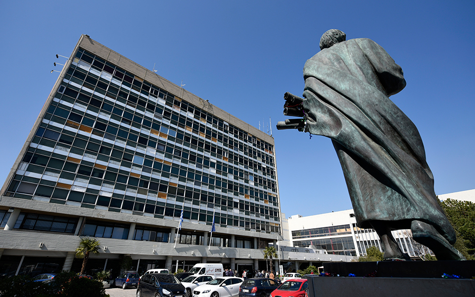 ιστορίες-ανομίας-στο-απθ-2307743