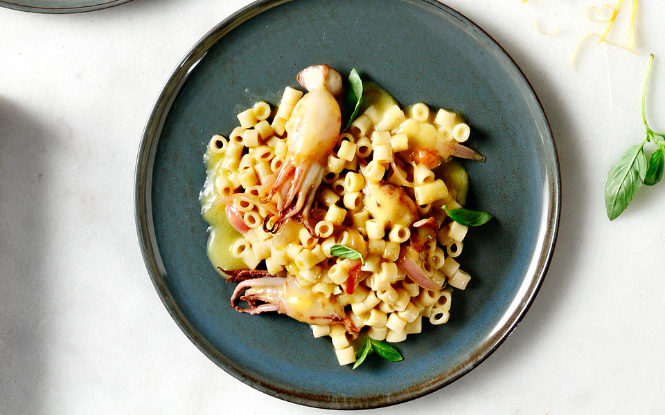 καλαμάρια-με-μουστάρδα-και-κοφτό-μακα-2303395