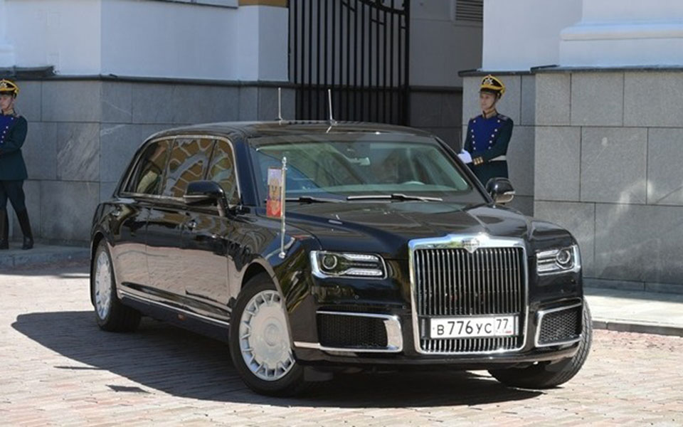 ντεμπούτο-για-την-λιμουζίνα-του-πούτι-2303444