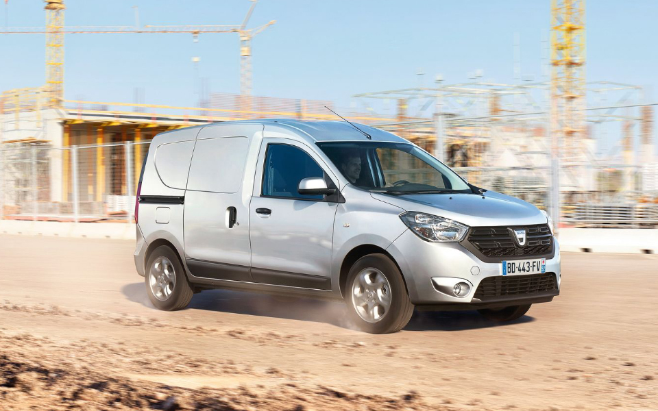 h-renault-και-η-dacia-στο-1ο-motor-show-επαγγελματικού-οχήμα-2307153