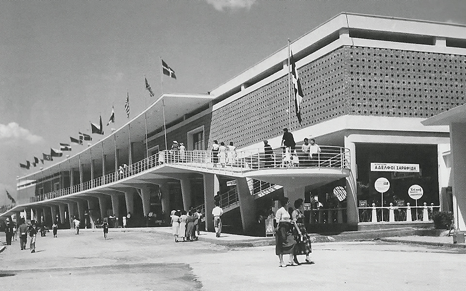 παλιά-και-νέα-δεθ-επί-τάπητος-2303316