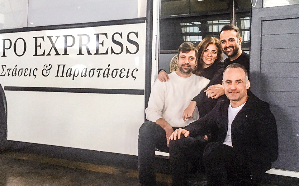 στην-αθήνα-του-οθωνα-με-θεατρικό-λεωφ-2305821