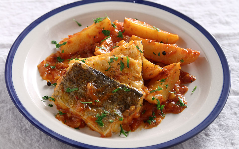 βακαλάος-αγιορείτικος-με-πατάτες-και-2305875