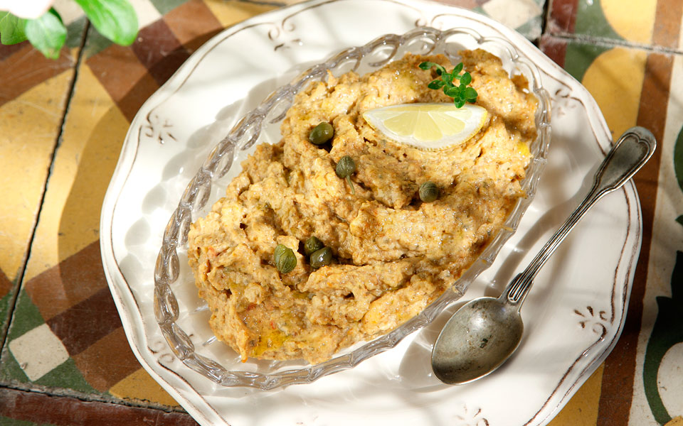 κερκυραϊκή-σκορδαλιά-με-κάππαρη-και-λ-2305873