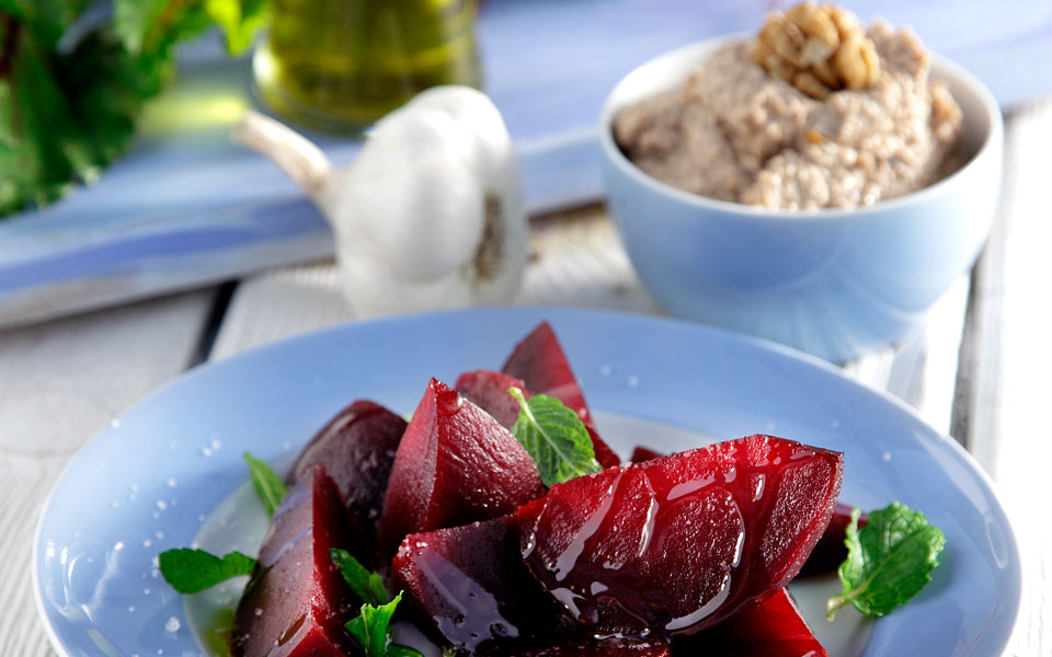 παντζάρια-ψητά-με-μακεδονίτικη-καρυδ-2305872