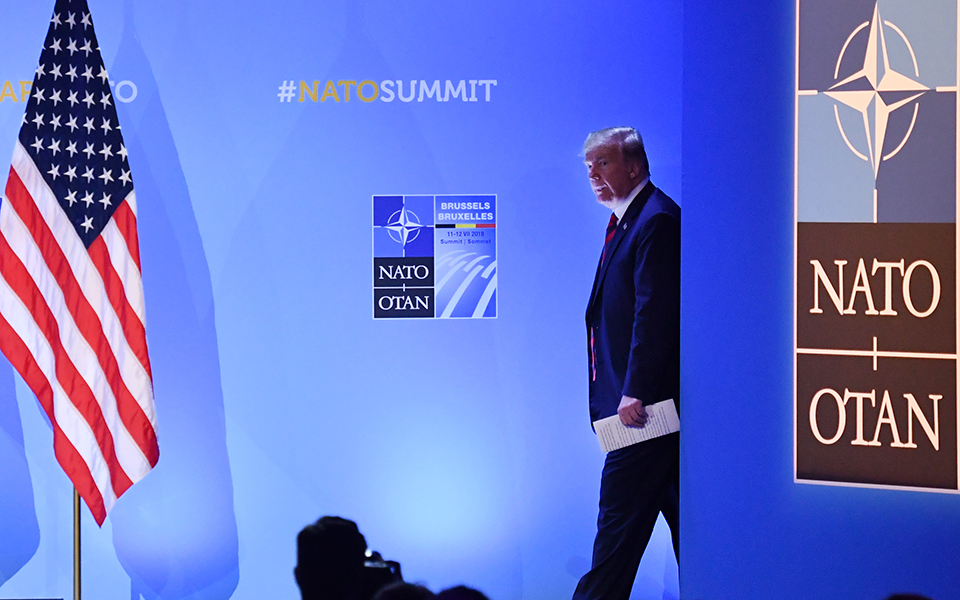 γενέθλια-με-γκρίνιες-για-το-νατο-2308698