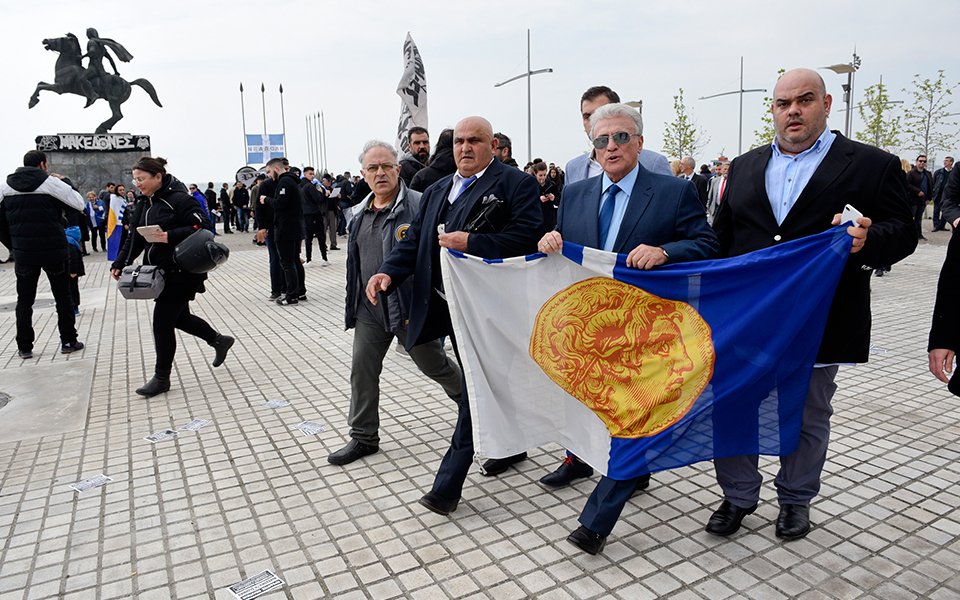 από-τα-ψίχουλα-στα-αποφάγια-2309859