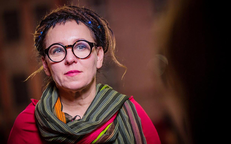 γυναικεία-υπογραφή-στη-βραχεία-λίσ-2310251