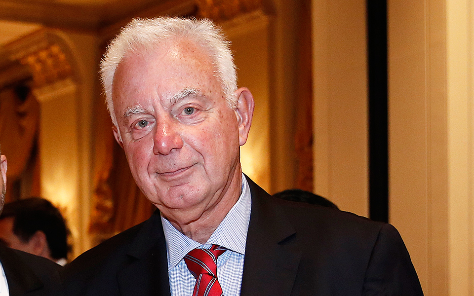 π-πικραμμένος-φαρσοκωμωδία-στο-πολιτ-2310394