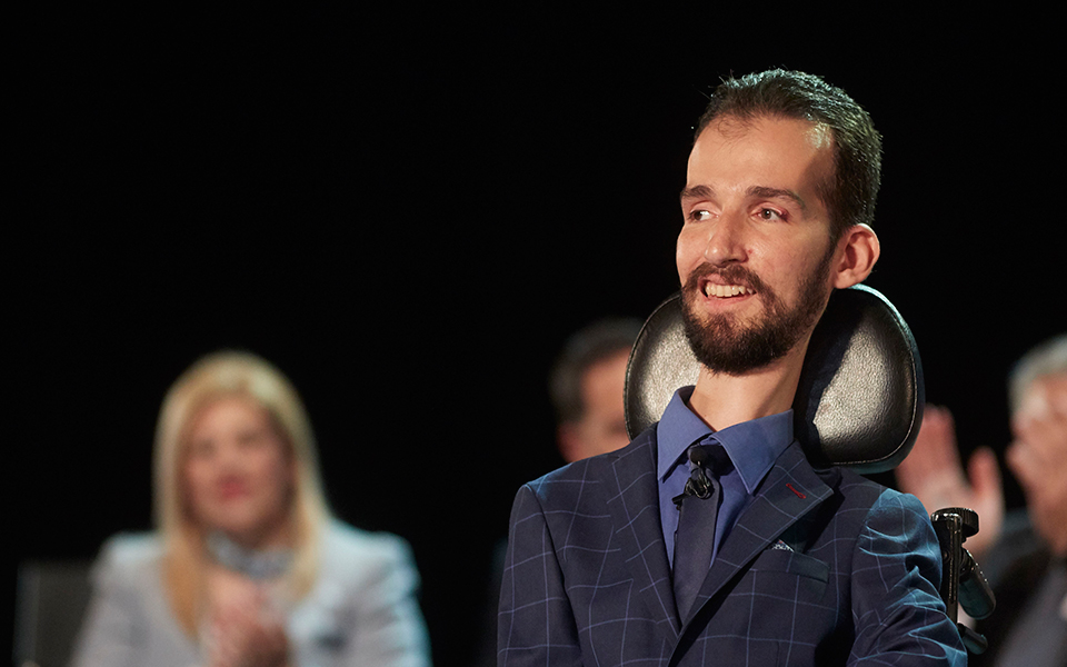 στ-κυμπουρόπουλος-παραμένω-ένας-άνθ-2313066