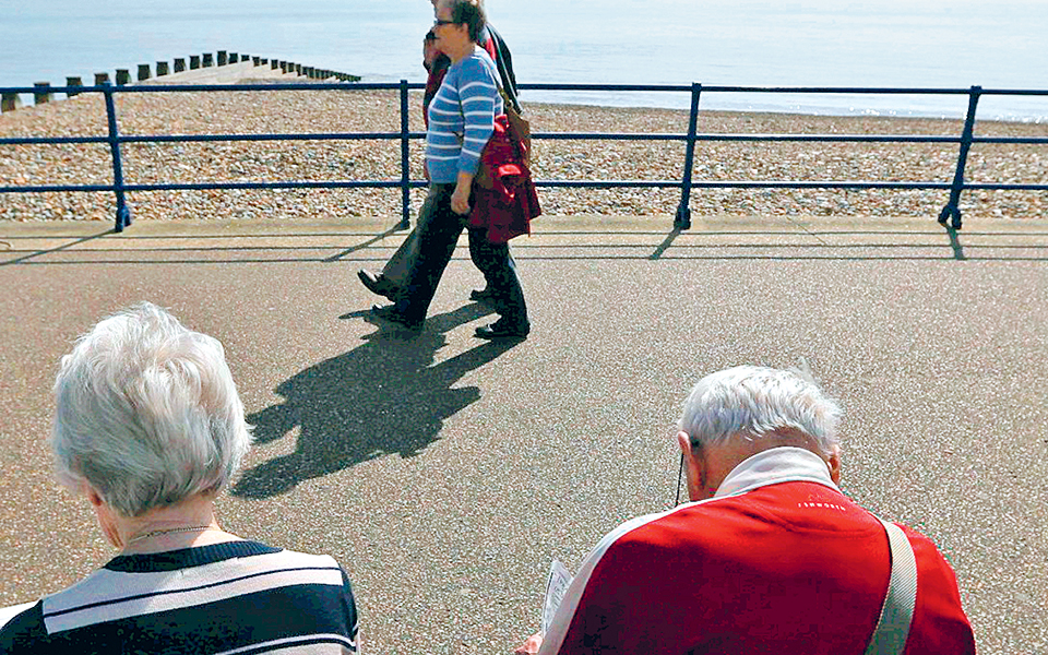 με-αργό-ρυθμό-συνεχίζουν-να-εκδίδοντα-2313399