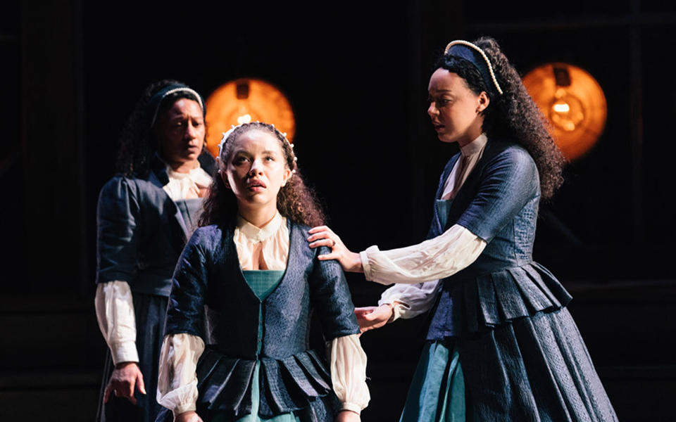 eνα-θεατρικό-παράθυρο-για-κουρασμέν-2313425