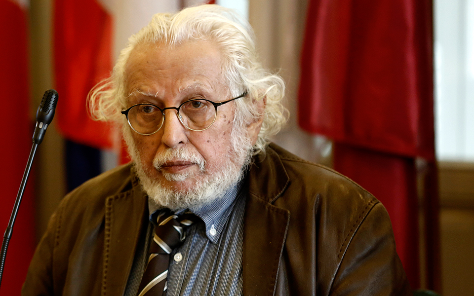 πέθανε-ο-γιώργος-γραμματικάκης-2313443