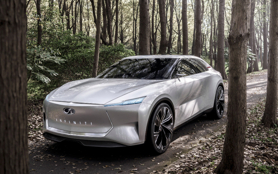 infiniti-qs-inspiration-ενα-σπορ-σεντάν-για-την-εποχή-της-2310369