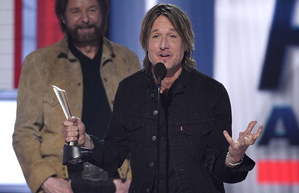 ο-κιθ-έρμπαν-ψυχαγωγός-της-χρονιάς-σ-2309658