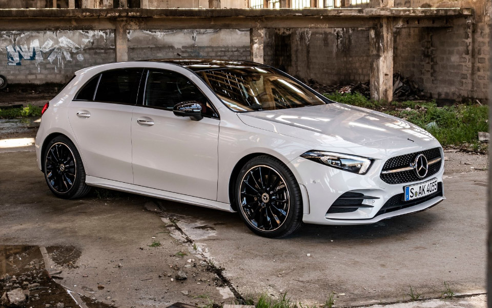 δοκιμάζουμε-τη-νέα-mercedes-benz-a180d-2308682