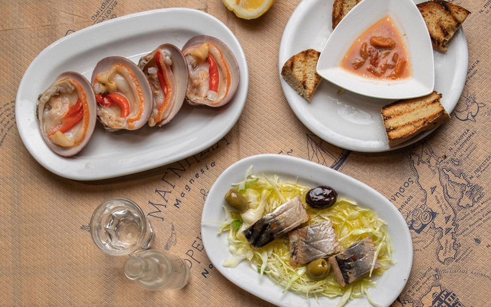 το-φαγητό-πρέπει-να-ωθεί-στη-συμβιωτικ-2308000