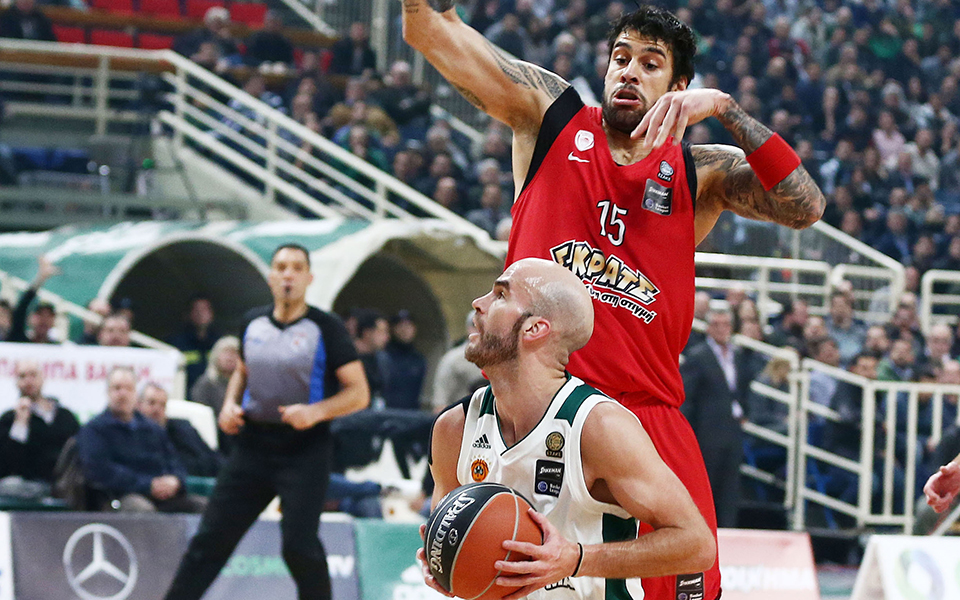 ακροβασίες-στα-παρκέ-2315378