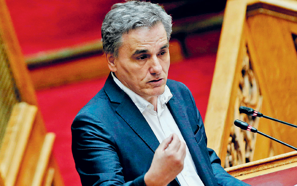 νέες-παροχές-στο-τραπέζι-ενώ-οι-θεσμοί-2316174