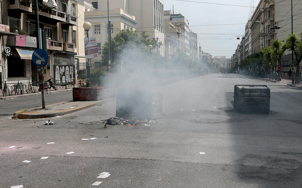μπαράζ-επιθέσεων-από-αντιεξουσιαστέ-2317156