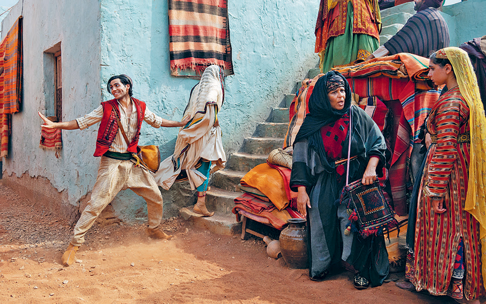 νέες-ταινίες-τζίνι-τραγούδι-χιπ-χοπ-κ-2317623