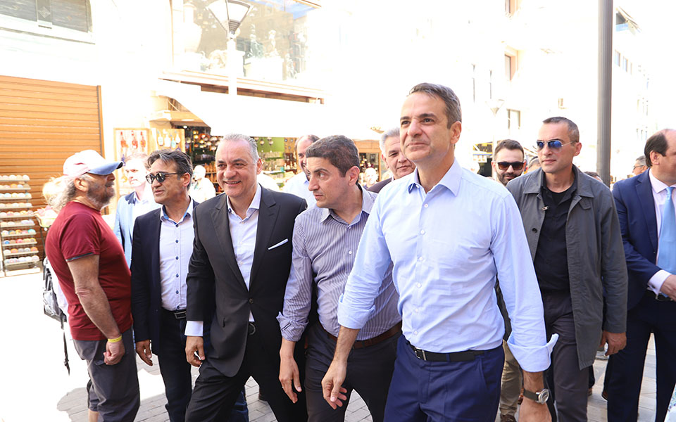 κυρ-μητσοτάκης-η-νδ-θα-μειώσει-τον-φπα-2316880