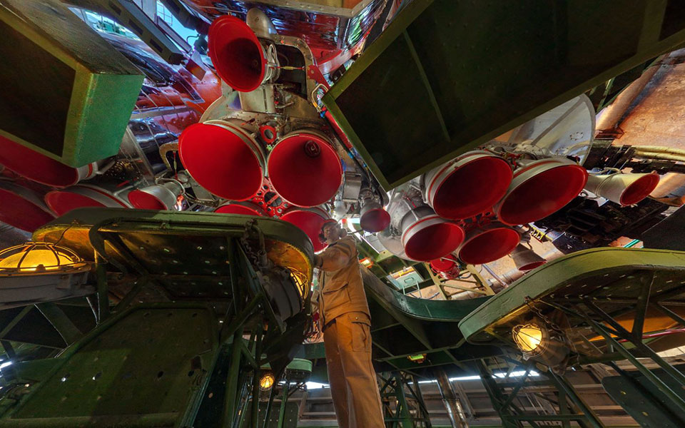 περιήγηση-στο-εσωτερικό-του-κοσμοδρο-2314919