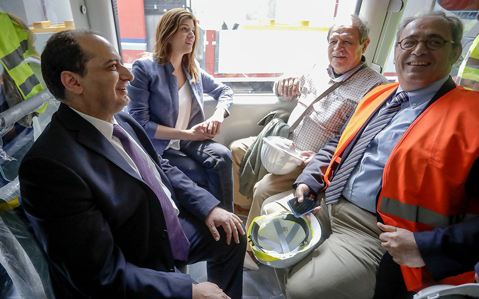 πυρά-αντιπολίτευσης-για-τα-εγκαίνια-β-2316480