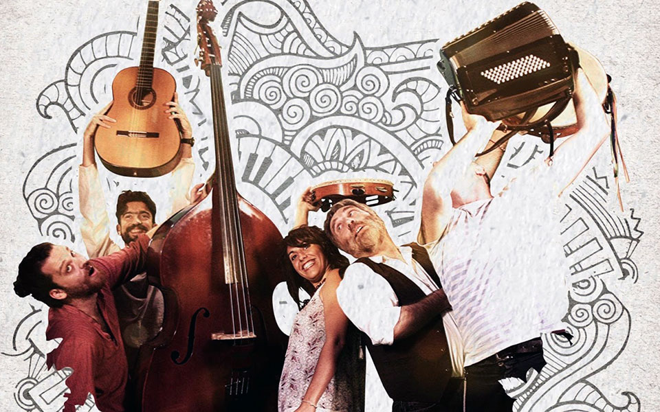 πόρτα-ανοιχτή-στην-προσφορά-και-την-αλ-2314054