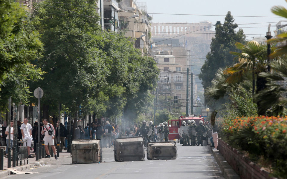 επεισόδια-έξω-από-ασοεε-γεωπονική-και-2317101