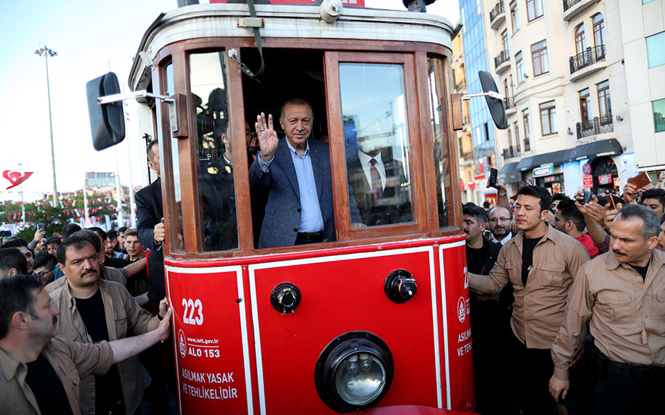 σε-συμπληγάδες-λόγω-s-400-συρίας-ο-ταγίπ-ερ-2316921