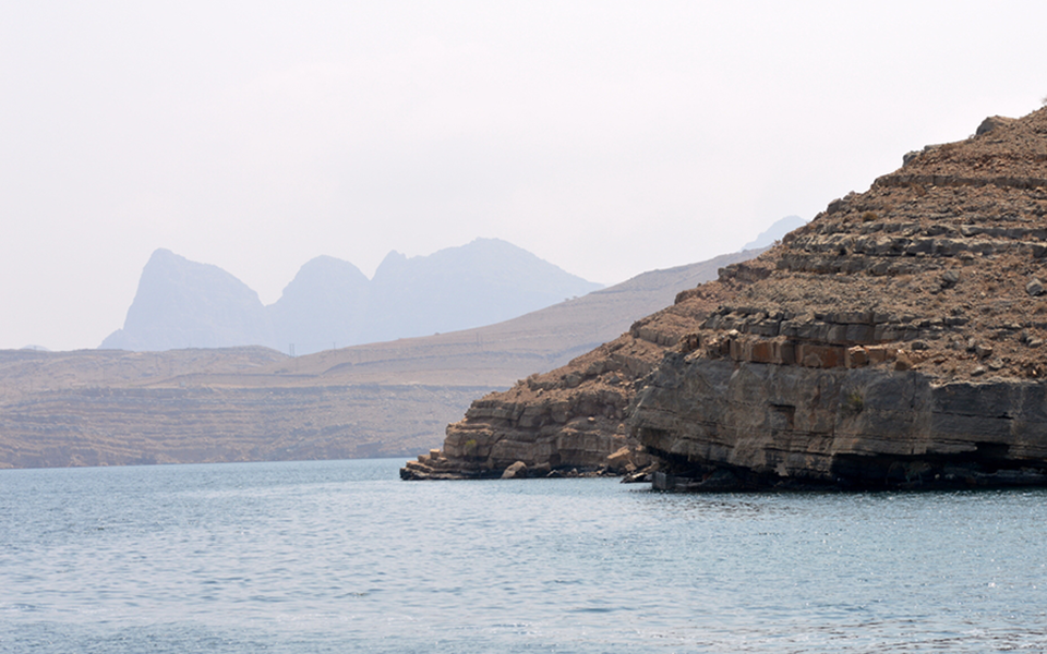 dw-σύννεφα-πολέμου-στα-στενά-του-ορμούζ-2316208