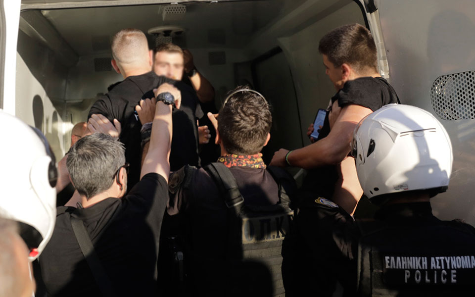 θεσσαλονίκη-τέσσερις-προσαγωγές-έξω-2317509