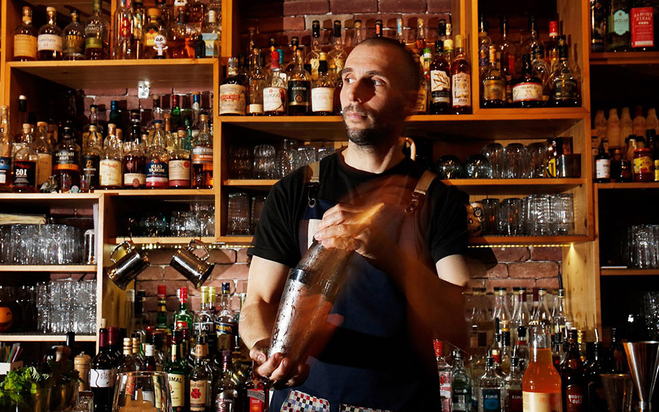 cube-για-free-style-μουσικές-και-κοκτέιλ-διασκευέ-2317439