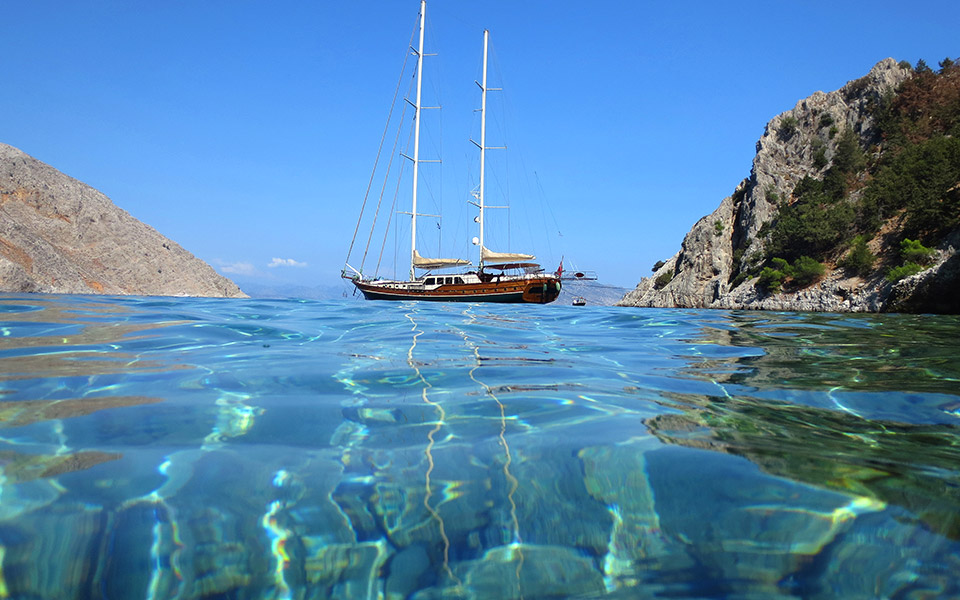 σύμη-η-πολύχρωμη-θαλασσινή-2318348