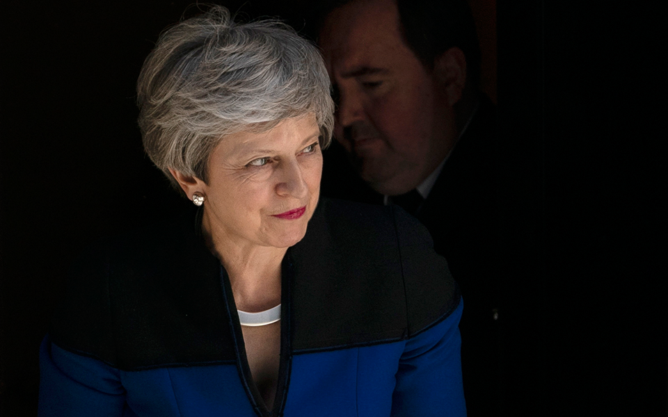 βρετανία-η-τερέζα-μέι-ανακοινώνει-σήμ-2317740