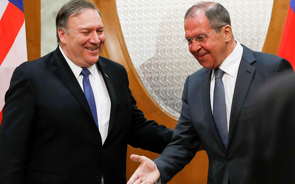 πομπέο-προς-λαβρόφ-προσηλωμένος-στη-β-2316083