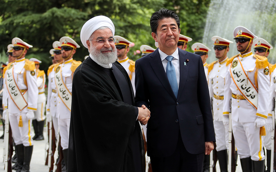 μεσολάβηση-αμπε-για-αποκλιμάκωση-της-2322030