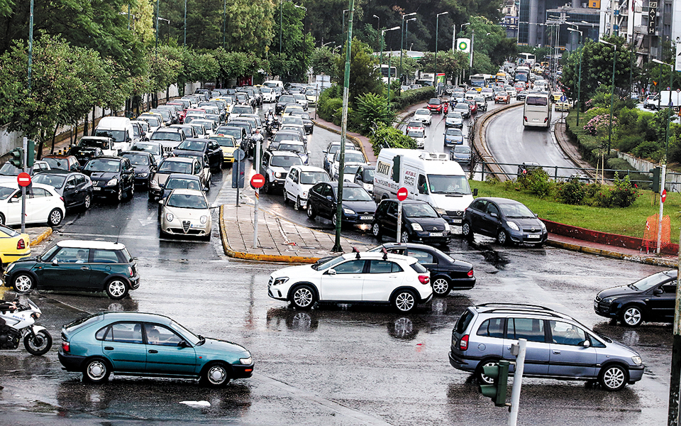 μπουρίνια-χαλάζι-και-καταρρακτώδης-β-2322831