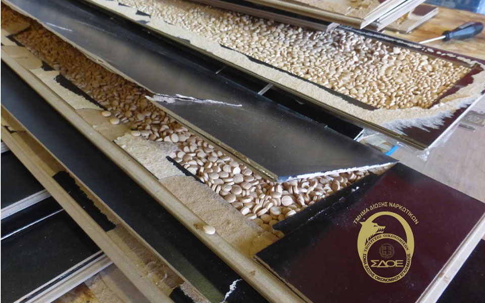 economist-το-ναρκωτικό-που-χρηματοδοτεί-το-κα-2324562