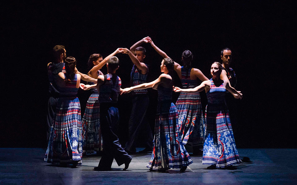 πεντοζάλι-σέρα-και-σύγχρονος-χορός-2323869