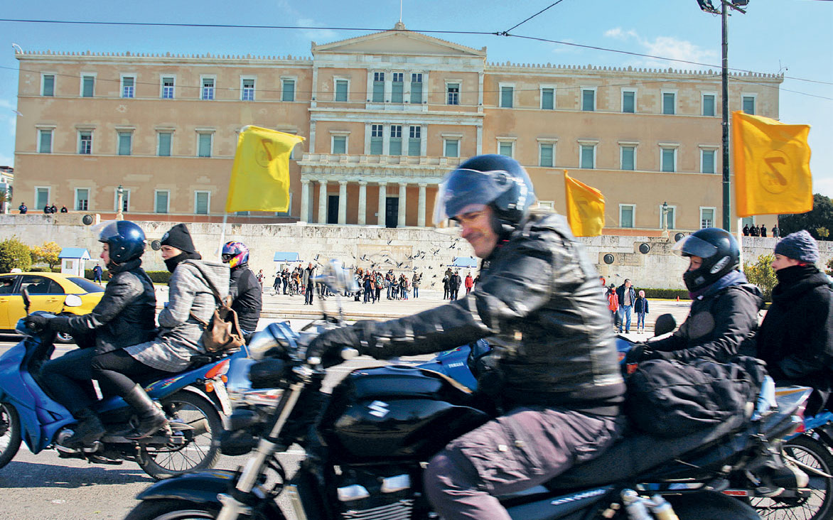 αόρατοι-εργαζόμενοι-στην-ελλάδα-της-κ-2324591